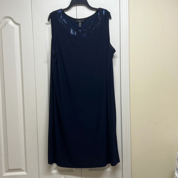 R&M Richards Dresses & Skirts - R&M Richards Midnight Blue Sleeveless Midi Dress Size 18W
